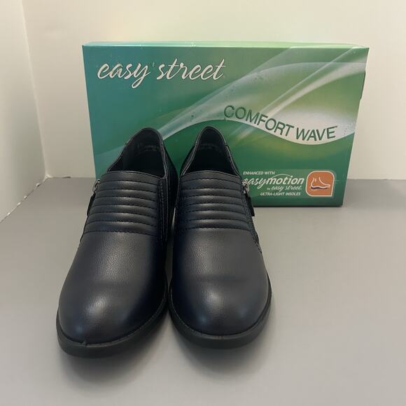 easy street Shoes - Easy Street Women's Grove Navy Faux Leather Block Heels 6 W